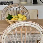 Giallo Limone Πανσιόν 3*
