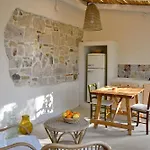 Πανσιόν Giallo Limone Teulada